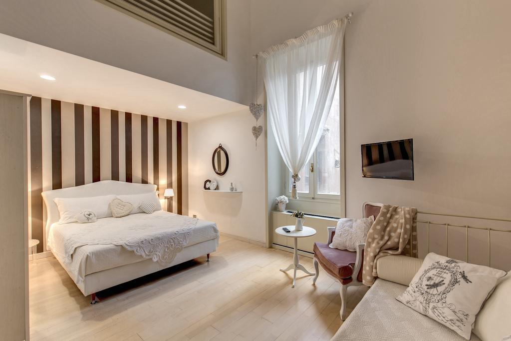 Trevi Miracle Suite Rome Room photo